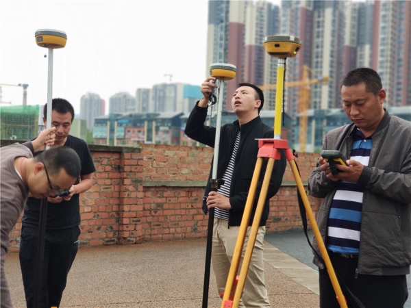 建筑工程测量员培训班地形测绘培训