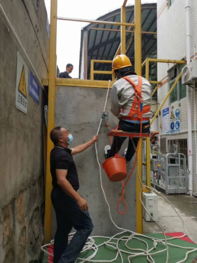 深圳龙华大浪同胜社区高空培训复审考证